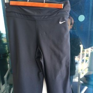 Nike dry fit capris